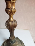 Bougeoir En Bronze Doré Du XIXème Hauteur 23,5 Cm éléctrifié - Candeleros, Candelabros Y Palmatorias