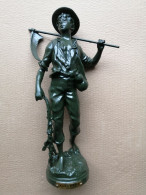 UNE SCULPTURE- LE FAUCHEUR  PAR ROUSSEAU - Metal