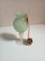 Petit Vase Sur Pied Opaline Florentine Hauteur 11 Cm - Vasen