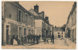 CPA - COUR-CHEVERNY (Loir Et Cher) - Rue Nationale - Cheverny