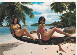 SEYCHELLES. CPSM. PORT GLAUD + PIN UPS. TEXTE ANNEE 1978 - Seychellen