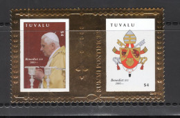 Tuvalu 2010 Serie / Block 2v Rare Gold Stamp Self-adh - Pope Benedict XVI MNH - Tuvalu
