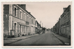 CPSM - VILLEFRANCHE SUR CHER (Loir Et Cher) - Rue Du Beau Chêne - Sonstige & Ohne Zuordnung