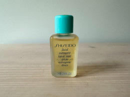 Shiseido Facial Astringent Lotion Mild 7 Ml - Miniaturen Flesjes Dame (zonder Doos)