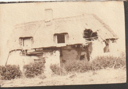 Photo 1914 OUDEKAPELLE (Diksmuide) - Les Ruines D'une Maison (A252, Ww1, Wk 1) - Diksmuide