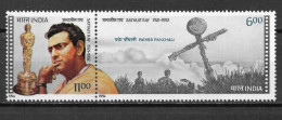 INDIA 1994 SATYAJIT RAY MOVIE DIRECTOR ACADEMY AWARD WINNER SE-TENANT PAIR    MNH - Unused Stamps