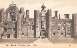 London Base Court Hampt Court Palace -unsent - Hampton Court