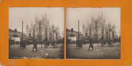 Carte Stéréoscopique 9x18 Cm. Cartonnée  ITALIE. MILAN . La Façade Du Dôme - Milano