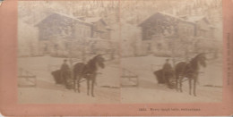 Carte Stéréoscopique 9x18 Cm Cartonnée SUISSE. Merry Sleigh Bells. Switzerland (Homme /traineau à Cheval) Phot. KILBURN - Au