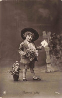 Enfant - Bonne Fête - Un Petit Garçon Déguisé - Lettre - Carte Postale Ancienne - Sonstige & Ohne Zuordnung