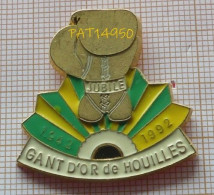 PAT14950 BOXE GANT D'OR DE HOUILLES JUBILE 1942 1992 Dpt 78 YVELINES - Boksen
