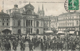 Angers * Les Sapeurs Pompiers , Place Du Ralliement Et Théâtre Un Dimcanhe * Pompier Fireman - Angers