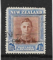 NEW ZEALAND 1952 1s 3d SG 687b WATERMARK UPRIGHT FINE USED Cat £4.50 - Used Stamps