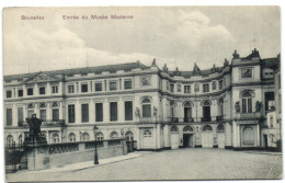 Bruxelles - Entrée Du Musée Moderne - Bruxelles-ville