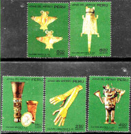 #3068 PERU 1973 ARCHEOLOGY INCA PERIOD OLD GOLD HANDCRAFTS YV AE335-9 MNH - Porcelain