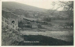 A Real Photograph Postcard Wales - Sand Sifting On The Dee - Municipios Desconocidos