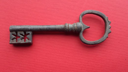 Old Iron Key - Ferronnerie