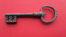 Old Iron Key - Ferro Battuto