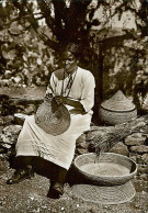 ERITREA - LAVORATRICE ABISSINA  CHE IMPAGLIA / ABYSSIAN WORKER STUFFING- EDIT. A BARATTI - 1930s  (8940/2) - Eritrea