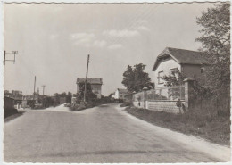 CPSM   LIGNY LE CHATEL 89  La Porte De Saint Florentin - Ligny Le Chatel