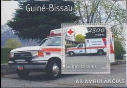 Guinée Bissau 2001 Nobel Red Cross Croix Rouge Ambulance MNH - Prix Nobel