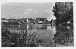 Châtelaudren * Vue Sur Le Village Et étang - Châtelaudren