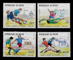 NIGER STAMP - 1990 Airmail - Football World Cup - Italy SET MNH (NP#03) - Niger (1960-...)