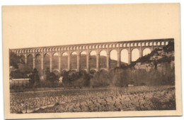 Env. D'Aix-en-Provence - Aqueduc De Roquefavour - Roquefavour