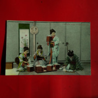 JAPON JAPONAISE JAPANESE GIRLS EATING MAKORONI - Altri & Non Classificati