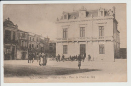 MAUGUIO - HERAULT - HOTEL DE VILLE - PLACE DE L'HOTEL DE VILLE - Mauguio