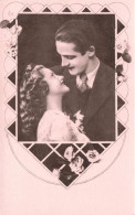 Couple  - Un Couple Se Faisant Les Yeux Doux - Cadre -  Carte Postale Ancienne - Parejas