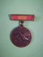 Medalla Antigua 18 Julio 1936 Alzamiento Abril 1939 Victoria - Non Classés