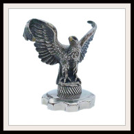 Bouchon De Radiateur Orné D’un Aigle En Mouvement En Bronze Argenté De L’artiste Maurice Frécourt - #AffairesConclues - Animals