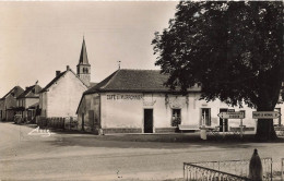 St Yan * Rue , Le Coin Du Marronnier * Café Du Marronnier * - Andere & Zonder Classificatie