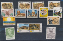 India Wildlife Historical Figures Fine Lot INCLUDING SE-TENANT PAIR MNH - Neufs