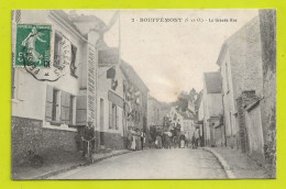 95 BOUFFEMONT N°2 La Grande Rue En 1909 VOIR ZOOM Attelage Omnibus ? Très Chargé Homme à Vélo Restaurant - Bouffémont