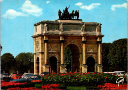19-10-2023 (4 U 39) France - Posted 1975 - Arc De Triomphe Du Carrousel In Paris - Eglises Et Cathédrales