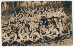 CPA Photo - Groupe De Militaire (Chasseurs) - N° 3 Sur Le Col - Personnages