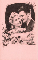 Couple - Un Homme Embrassant La Joue De Sa Femme - Carte Postale Ancienne - Paare