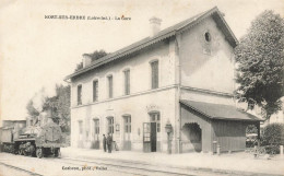 Nort Sur Erdre * La Gare * Arrivée Train Locomotive Machine * Ligne Chemin De Fer Loire Inférieure - Nort Sur Erdre