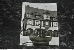 A4646    GOSLAR AM HARZ, BRUNNEN MIT HOTEL KAISER WORTH - Goslar