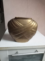 Vase En Bronze De 1950 Hauteur 16 Cm X 19 Cm - Vasen