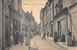 CPA 52 JOINVILLE / LA RUE DE LA FONTAINE - Sonstige & Ohne Zuordnung