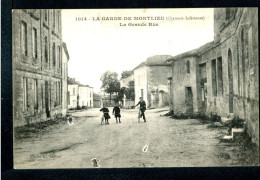 17 LA GARDE DE MONTLIEU - LA GRANDE RUE - RCPA 10 - Autres & Non Classés