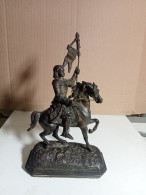 Statuette XIXème Régule Jeanne D'arc A Cheval Hauteur 24 Cm X 14 Cm - Metallo