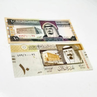 Saudi Arabia - (Set Of 2 Notes Of 10 Ryals With Same Fancy Serial Number 100096 ) - King Fahad & King Abdulla - UNC - Saoedi-Arabië