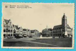 * Roeselare - Roulers (West Vlaanderen) * (Nels, De Brauwer Roelens) Grote Markt En Stadhuis, Grand'Place, Oldtimer - Roeselare