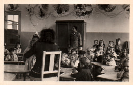 Compagnie Nationale Du Rhône - Donzère-Mondragon: Cité De L'Entrée, Ecole - Mai 1949 - Carte Non Circulée - Donzere