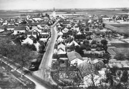 Cormainville * Vue Générale Aérienne Sur Le Village - Autres & Non Classés