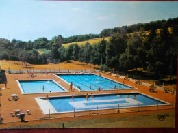 81 - MONTREDON LABESSONNIÉ - La Piscine. (vue Générale Des Bassins) - Montredon Labessonie